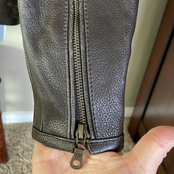 Mens BILT leather perforated motorcycle jacket with back shoulder & elbow armor. - Picture 7 of 13